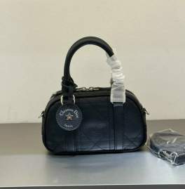 Picture of Dior Handbags _SKUfw239220395fw